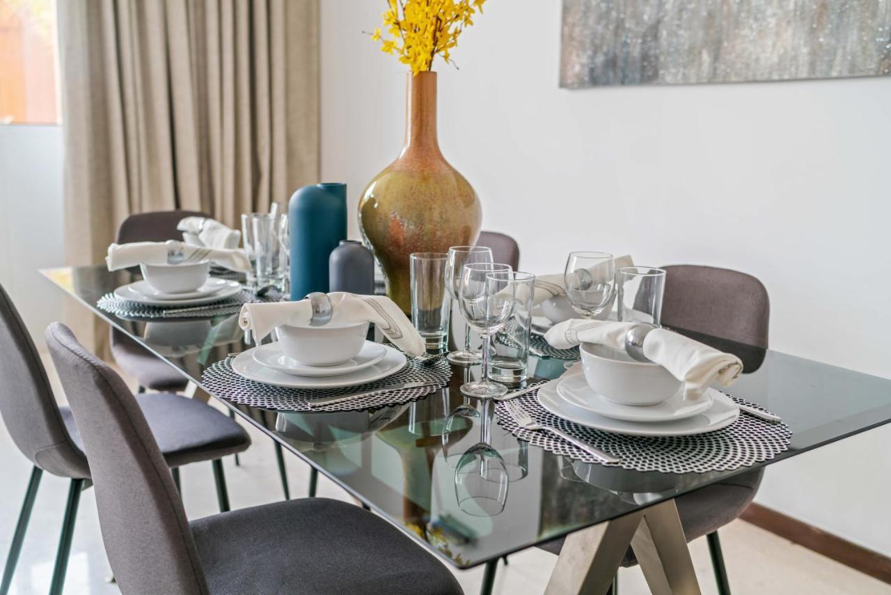 Maison Privee - Bright Apt With Maid & Beach Access On The Palm * Dubai