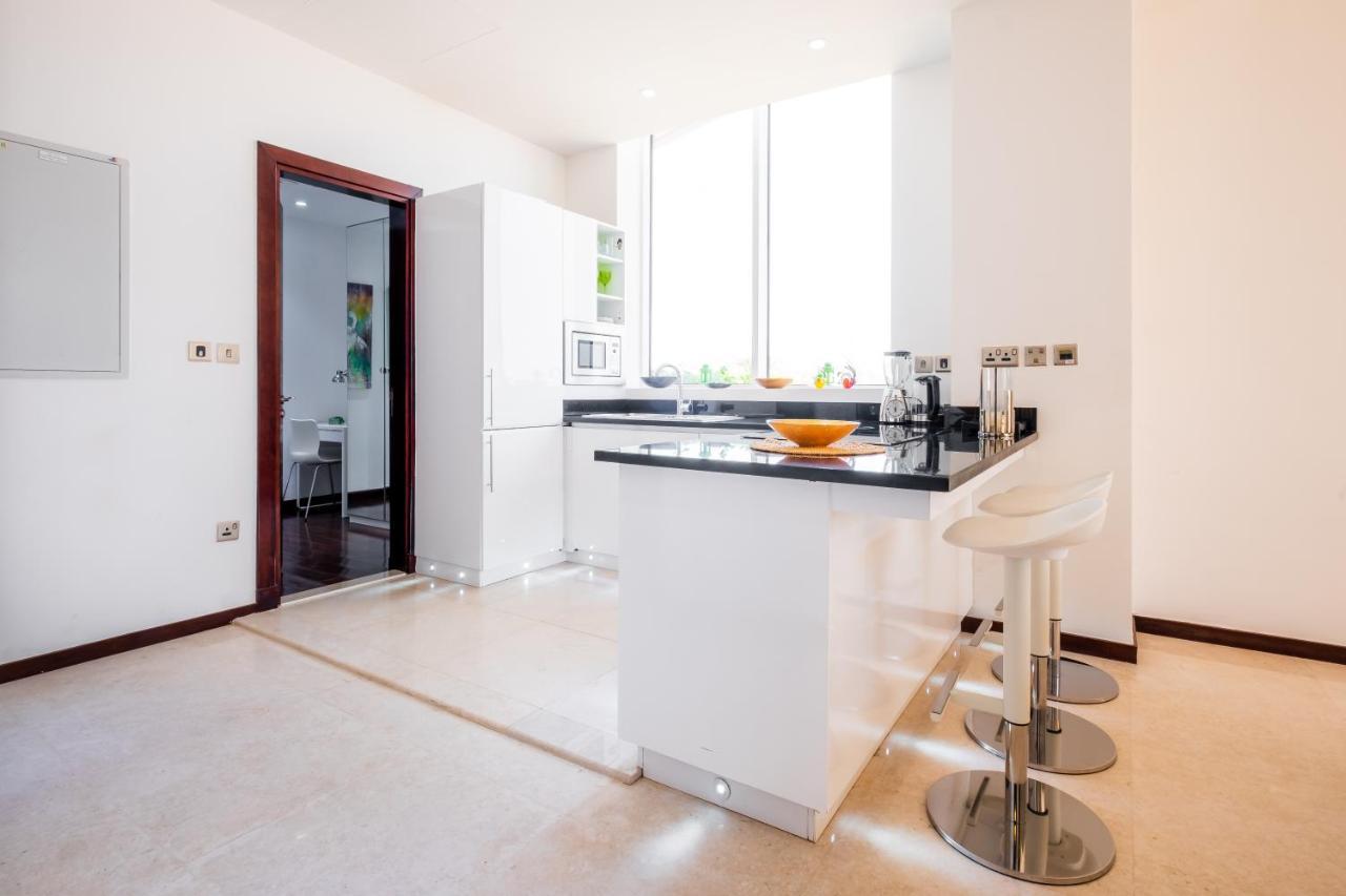 Apartment Maison Privee - Bright Apt With Maid & Beach Access On The Palm Dubai