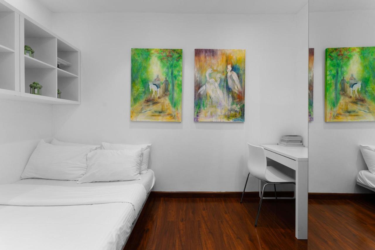 Maison Privee - Bright Apt With Maid & Beach Access On The Palm Dubai