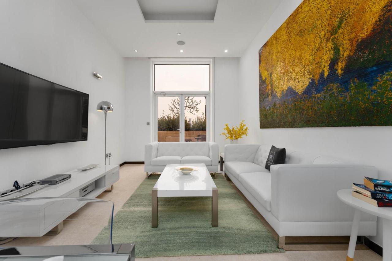 Maison Privee - Bright Apt With Maid & Beach Access On The Palm *